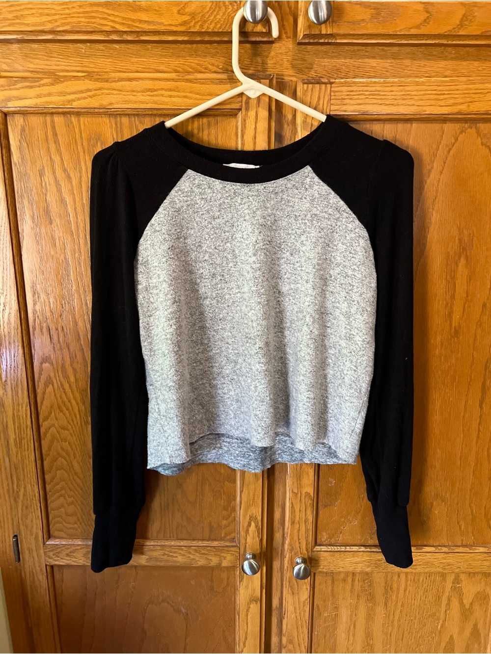 Evereve Soft Knit Crewneck Cropped Top